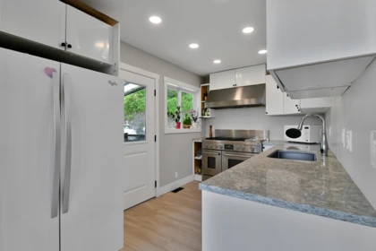 Kitchen Island Photo of 51860 Hack-Brown Road, Chilliwack, BC