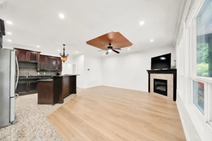 Kitchen Island Photo of 3295 273 Street, Langley, BC