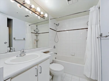Powder Room Photo of 2008 438 Seymour Street, Vancouver, BC