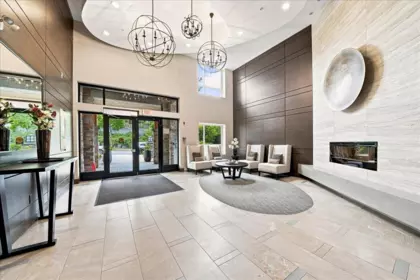 Entry Foyer Photo of 312 3156 Dayanee Springs Boulevard, Coquitlam, BC
