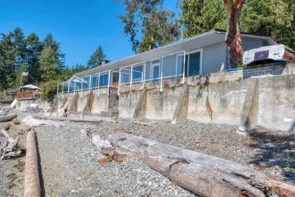 Aerial View of 6833 Sunshine Coast Highway, Sechelt, BC