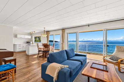 Kitchen Photo of 6833 Sunshine Coast Highway, Sechelt, BC