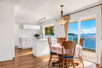 Primary Bedroom Photo of 6833 Sunshine Coast Highway, Sechelt, BC