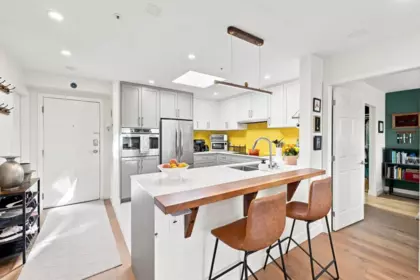 412 3480 Main Street, Vancouver, BC, Vancouver — Apartment/Condo for sale