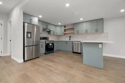 Kitchen Island Photo of 15 45640 Watson Road, Chilliwack, BC