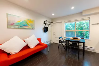 Swimming Pool Photo of 2118 Eton Street, Vancouver, BC