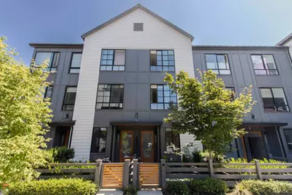 1329 Halyard Place, Squamish, BC, Squamish — Townhouse for sale