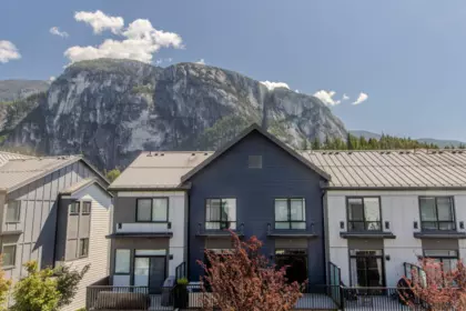 Guest Bathroom Photo of 1329 Halyard Place, Squamish, BC