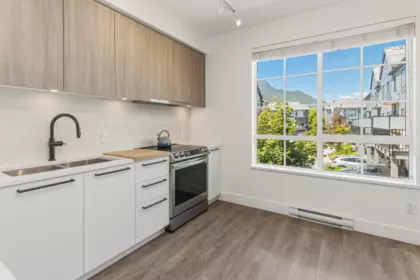 Living Room Photo of 1329 Halyard Place, Squamish, BC