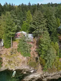 Family Room Photo of 250 Leighton Lane, Mayne Island, BC