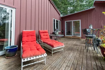 Front Yard Photo of 250 Leighton Lane, Mayne Island, BC