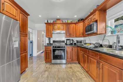Kitchen Photo of 2317 Graveley Street, Vancouver, BC