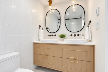 Guest Bathroom Photo of 2372 Maple Street, Vancouver, BC