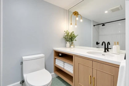 Primary Bathroom Photo of 2372 Maple Street, Vancouver, BC