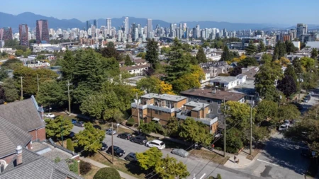 Swimming Pool Photo of 2372 Maple Street, Vancouver, BC