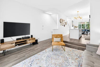 Primary Bedroom Photo of 4 16357 15 Avenue, Surrey, BC