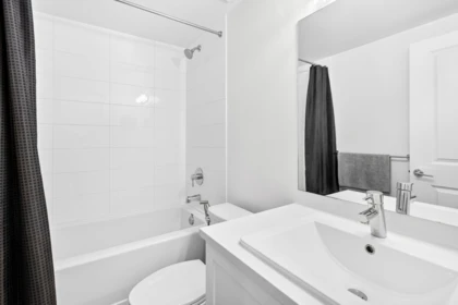 Swimming Pool Photo of 4 16357 15 Avenue, Surrey, BC