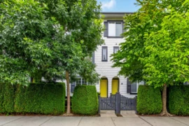 4 16357 15 Avenue, Surrey, BC