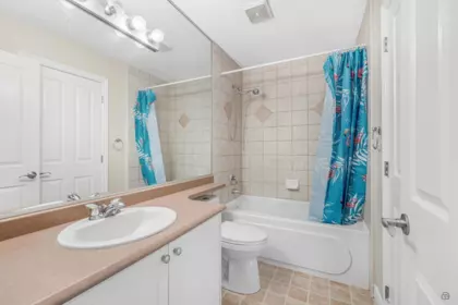 Laundry Room Photo of 25 16760 61 Avenue, Surrey, BC