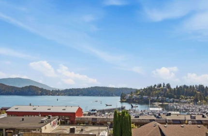 102 524 S Fletcher Road, Gibsons, BC, Gibsons — Apartment/Condo for sale