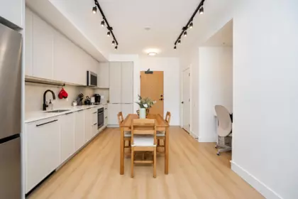 Kitchen Photo of 603 3055 Murray Street, Port Moody, BC