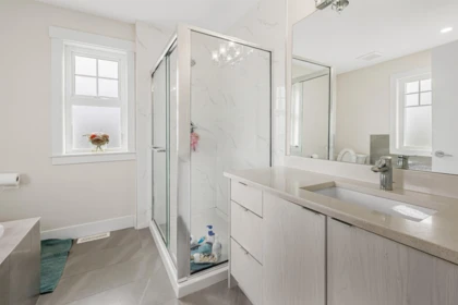 Entry Foyer Photo of 20 8033 166b Street, Surrey, BC