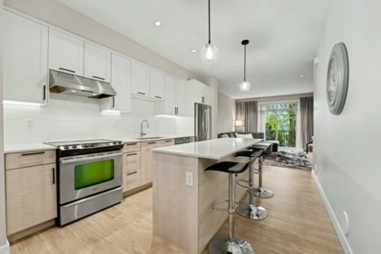 Breakfast Nook Photo of 8 1708 King George Boulevard, Surrey, BC