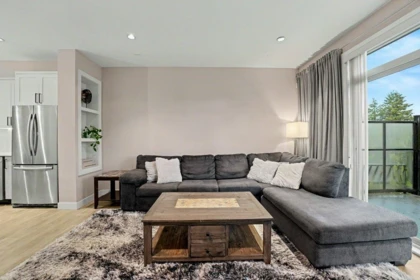 Family Room Photo of 8 1708 King George Boulevard, Surrey, BC