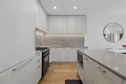 1014 E 16th Avenue, Vancouver, BC, Vancouver — Half Duplex for sale