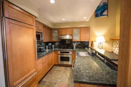 4807C Casabella Crescent, Whistler, BC, Whistler — Townhouse for sale