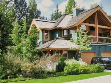4807C Casabella Crescent, Whistler, BC, Whistler — Townhouse for sale