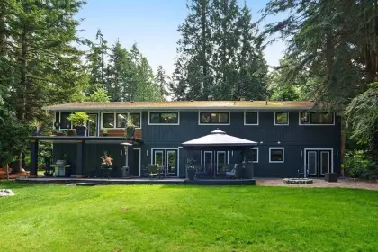 2737 134 Street, White Rock, BC, White rock — Single Family Residence for sale