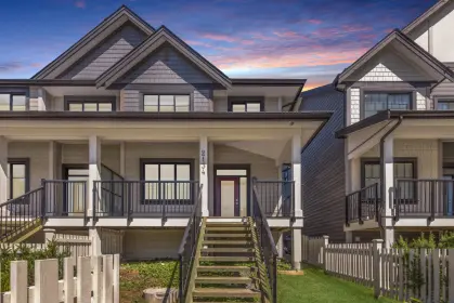 2134 128 Street, Surrey, BC, Surrey — Half Duplex for sale
