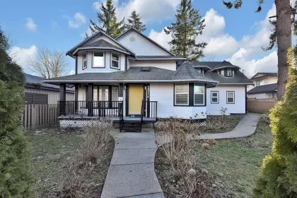 15914 96 Avenue, Surrey, BC, Surrey — Single Family Residence for sale