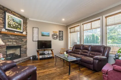 22091 Lake Country Drive, Hope, BC, Hope — Single Family Residence for sale