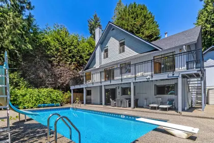 4702 Willow Place, West Vancouver, BC, West vancouver — Single Family Residence for sale