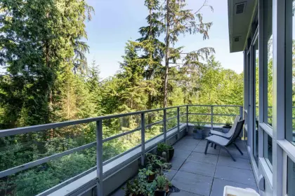 003 9060 University Crescent, Burnaby, BC, Burnaby — Apartment/Condo for sale