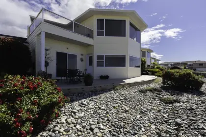 217 1585 Field Road, Sechelt, BC, Sechelt — Townhouse for sale