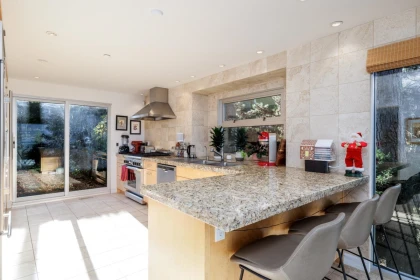 Breakfast Nook Photo of 4489 W 2nd Avenue, Vancouver, BC