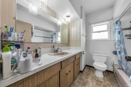 3017 E 20th Avenue, Vancouver, BC, Vancouver — Single Family Residence for sale