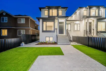 4357 Barker Avenue, Burnaby, BC, Burnaby — Half Duplex for sale