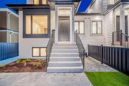 4357 Barker Avenue, Burnaby, BC, Burnaby — Half Duplex for sale
