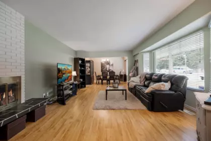23679 Fern Crescent, Maple Ridge, BC, Maple ridge — Single Family Residence for sale