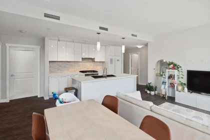 226 9551 Alexandra Road, Richmond, BC, Richmond — Apartment/Condo for sale