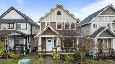 21049 77 Avenue, Langley, BC, Langley — Single Family Residence for sale