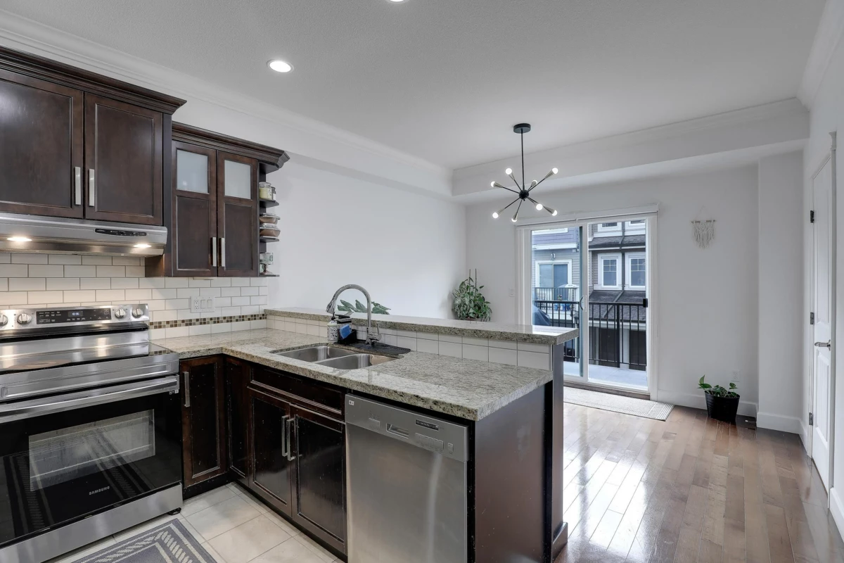 Bedroom 4 Photo of 2 32792 Lightbody Court, Mission, BC