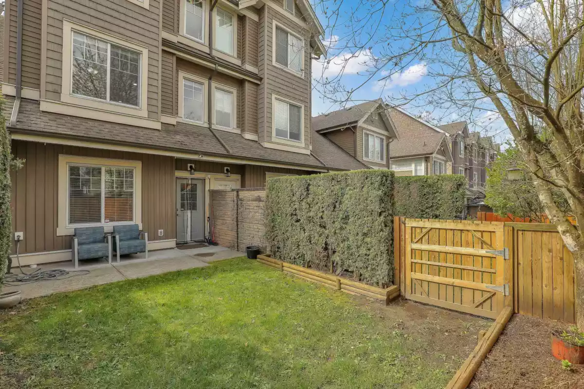 Neighborhood Park Photo Near 2 32792 Lightbody Court, Mission, BC