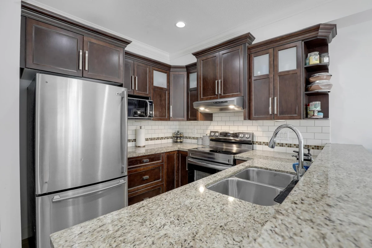 Powder Room Photo of 2 32792 Lightbody Court, Mission, BC