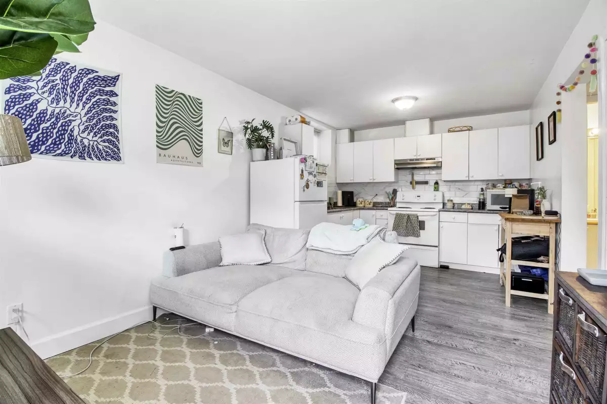 Neighborhood Park Photo Near 14845 72a Avenue, Surrey, BC