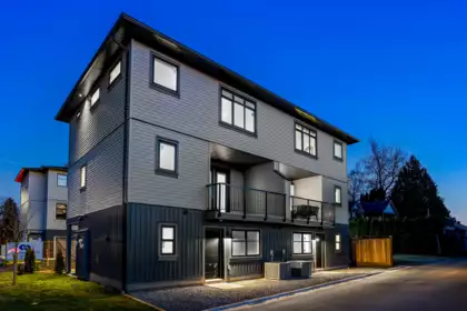 2 33586 Huggins Avenue, Abbotsford, BC, Abbotsford — Half Duplex for sale